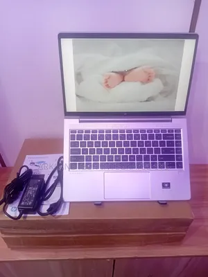 New Laptop HP 240 G3 16GB AMD Ryzen 5 SSD 512GB