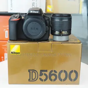 Nikon D5600 With 18-55mm Lens