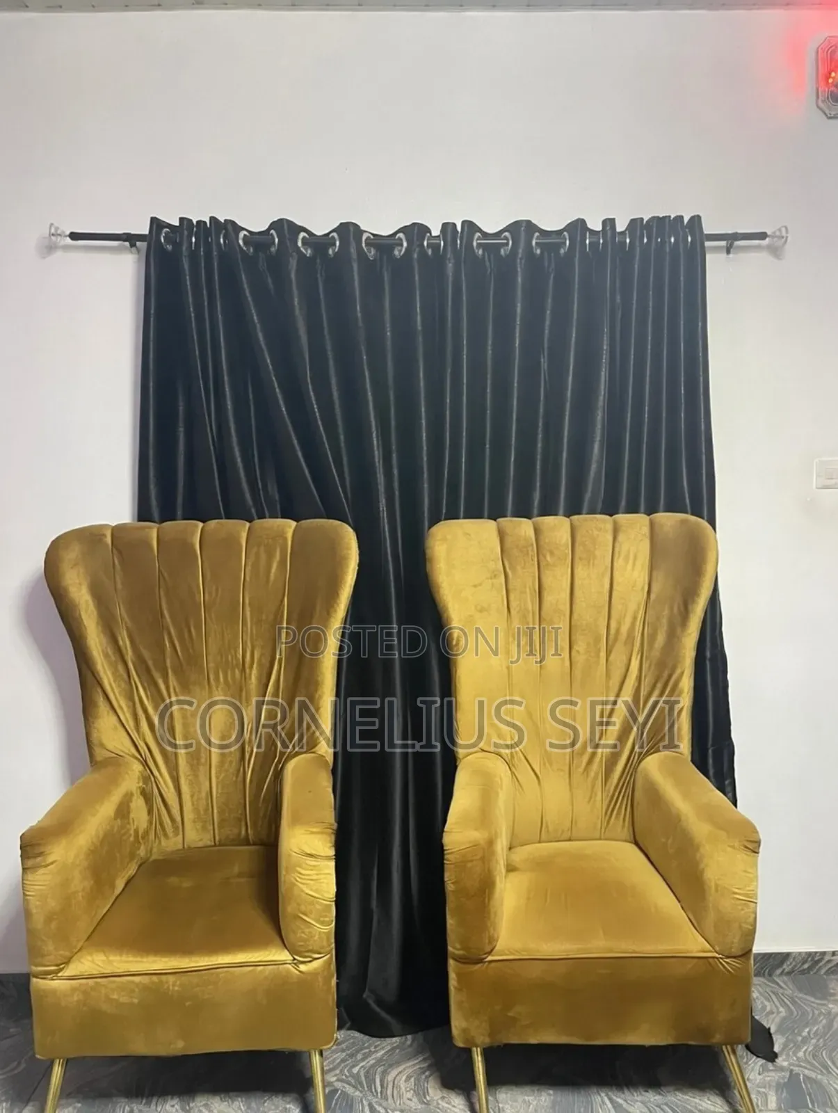 2 Single Chair Available for Sell