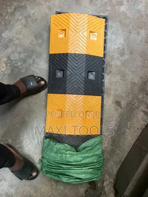 Heavy-duty Rubber Speed Bump 50mm