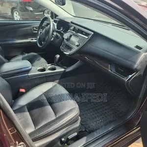 Toyota Avalon 2016