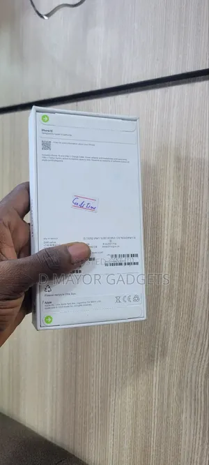 New Apple iPhone 16 128 GB Pink