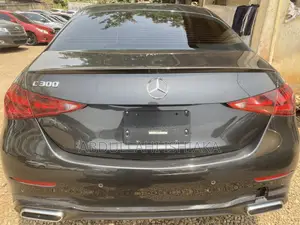 Mercedes-Benz C300 2023 Black