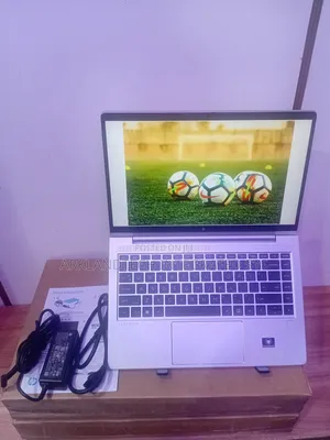 New Laptop HP 240 G9 16GB AMD Ryzen 5 SSD 512GB