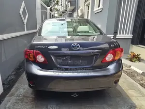 Toyota Corolla 2009 Gray