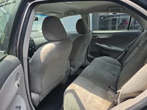 Toyota Corolla 2009 Gray