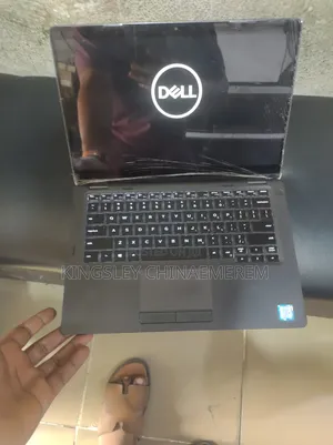 Laptop Dell Latitude 5300 8GB Intel Core i5 SSD 256GB