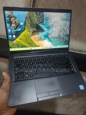 Laptop Dell Latitude 5300 8GB Intel Core i5 SSD 256GB