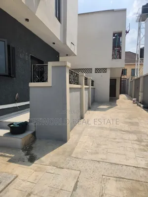 2bdrm Apartment in Aerodrome Gra for rent
