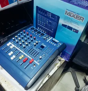 Original Digital Powerd 4 Channel Mixer Yamaha.