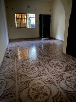 2bdrm Block of Flats in Court Estate, Port-Harcourt for rent