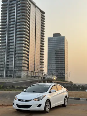Hyundai Elantra 2013 White