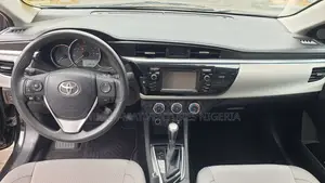 Toyota Corolla LE 4dr Sedan (1.8L 4cyl CVT) 2014 Black