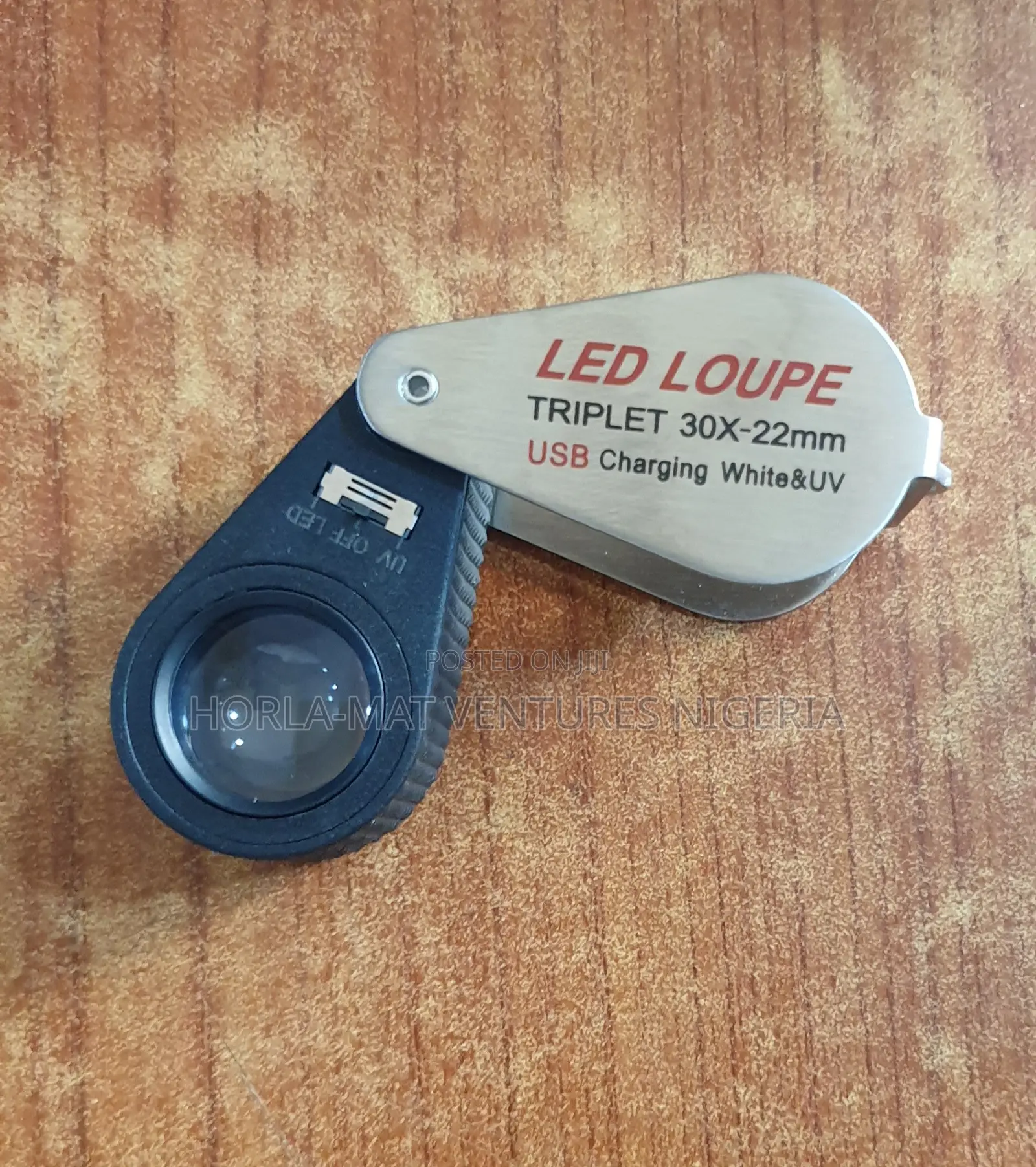 Rechargeable Uv / Led Flashlight Hand Lens With Case
