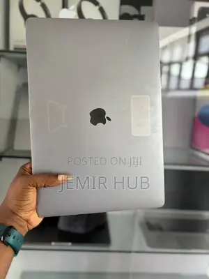 Laptop Apple MacBook Pro 2018 16GB Intel Core i7 SSD 512GB