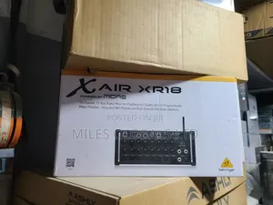 Behringer Digital Mixer Xr18