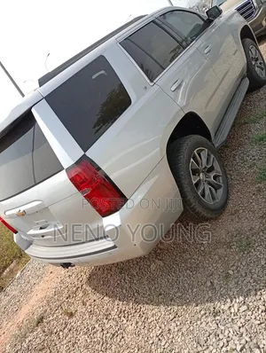 Chevrolet Tahoe 2015 Silver