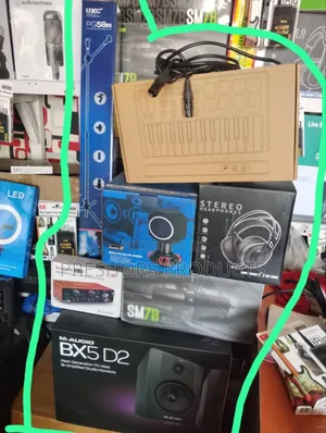 Bx5d2 M Audio,3rd Gen Scarlet 2i2,Sm7b Condenser Mic,Etc