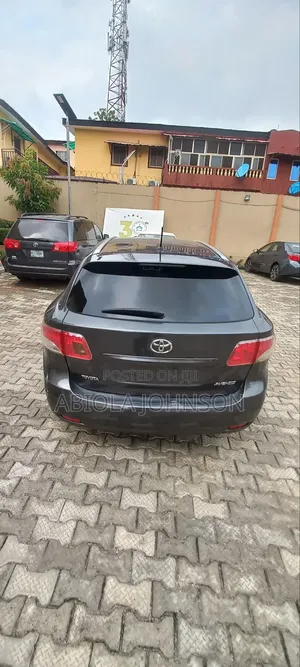 Toyota Avensis 2.0 Advanced Automatic 2012 Black