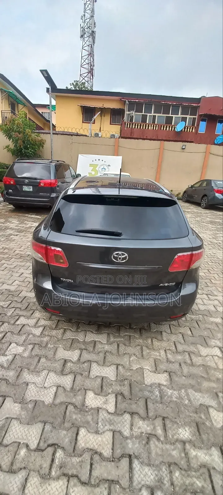 Toyota Avensis 2.0 Advanced Automatic 2012 Black