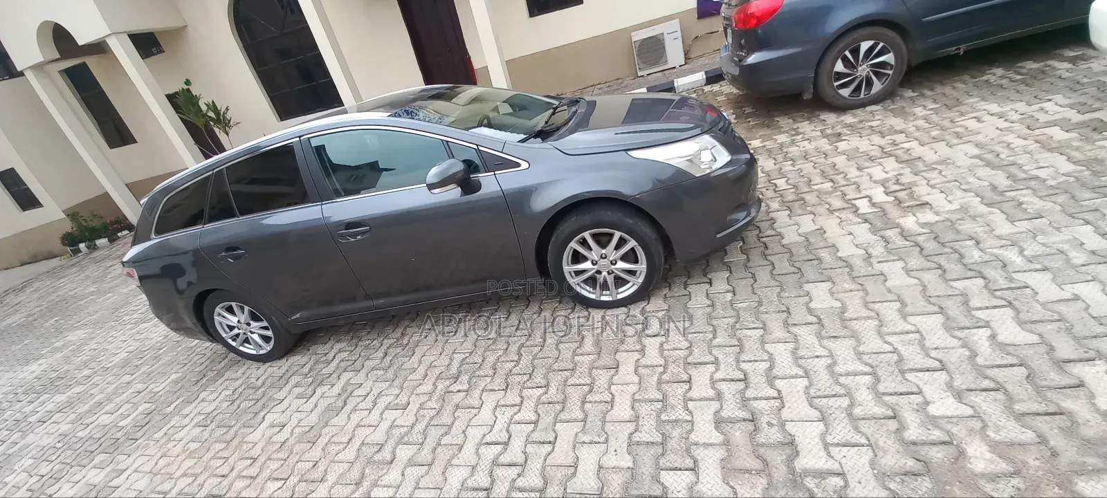 Toyota Avensis 2.0 Advanced Automatic 2012 Black