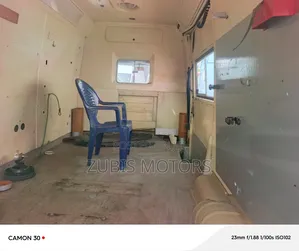 Volkswagen LT 2000 Red