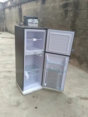 Bedroom Fridge: Glamster GFR-175dt-W 142l Double Door
