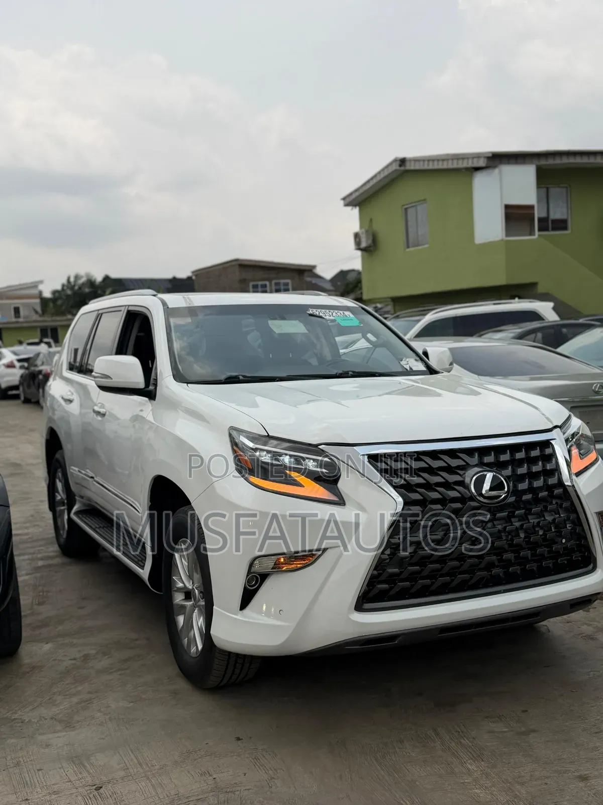 Lexus GX 460 Base 2017 White