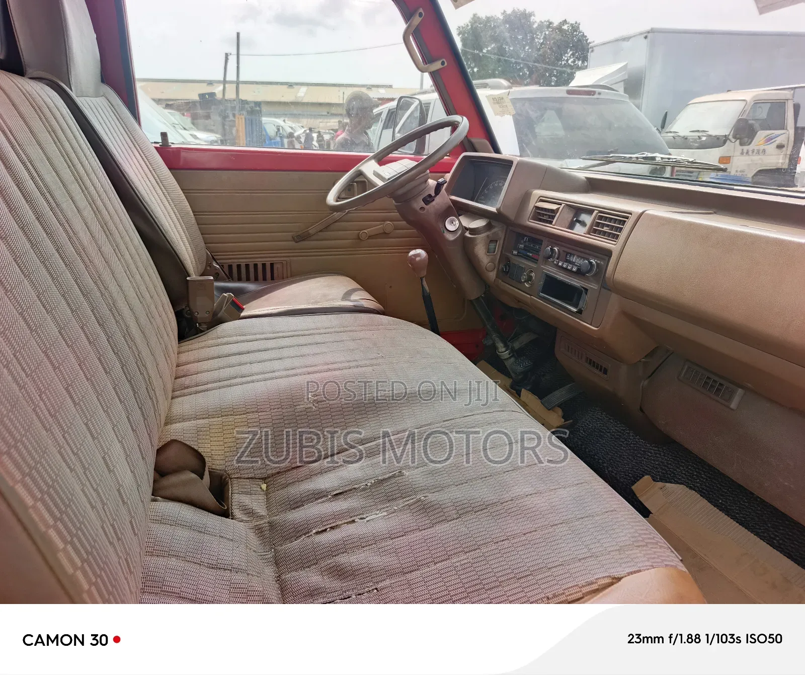 Mazda E2000 2000 Red