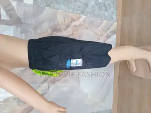Hello Shorts [Black]