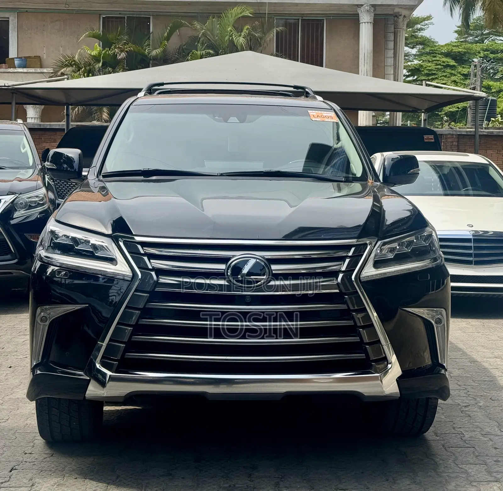Lexus LX 2018 Black