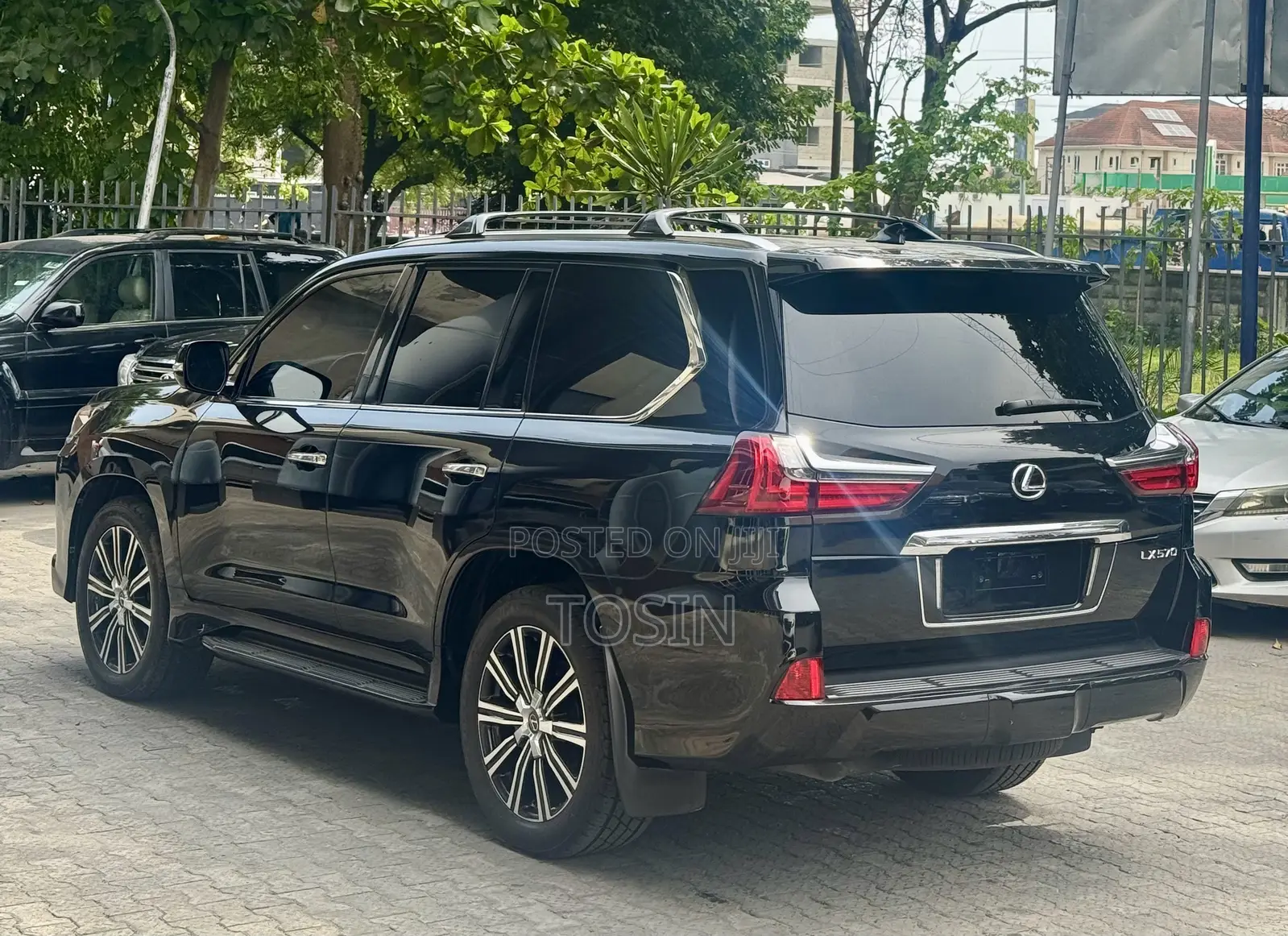 Lexus LX 2018 Black