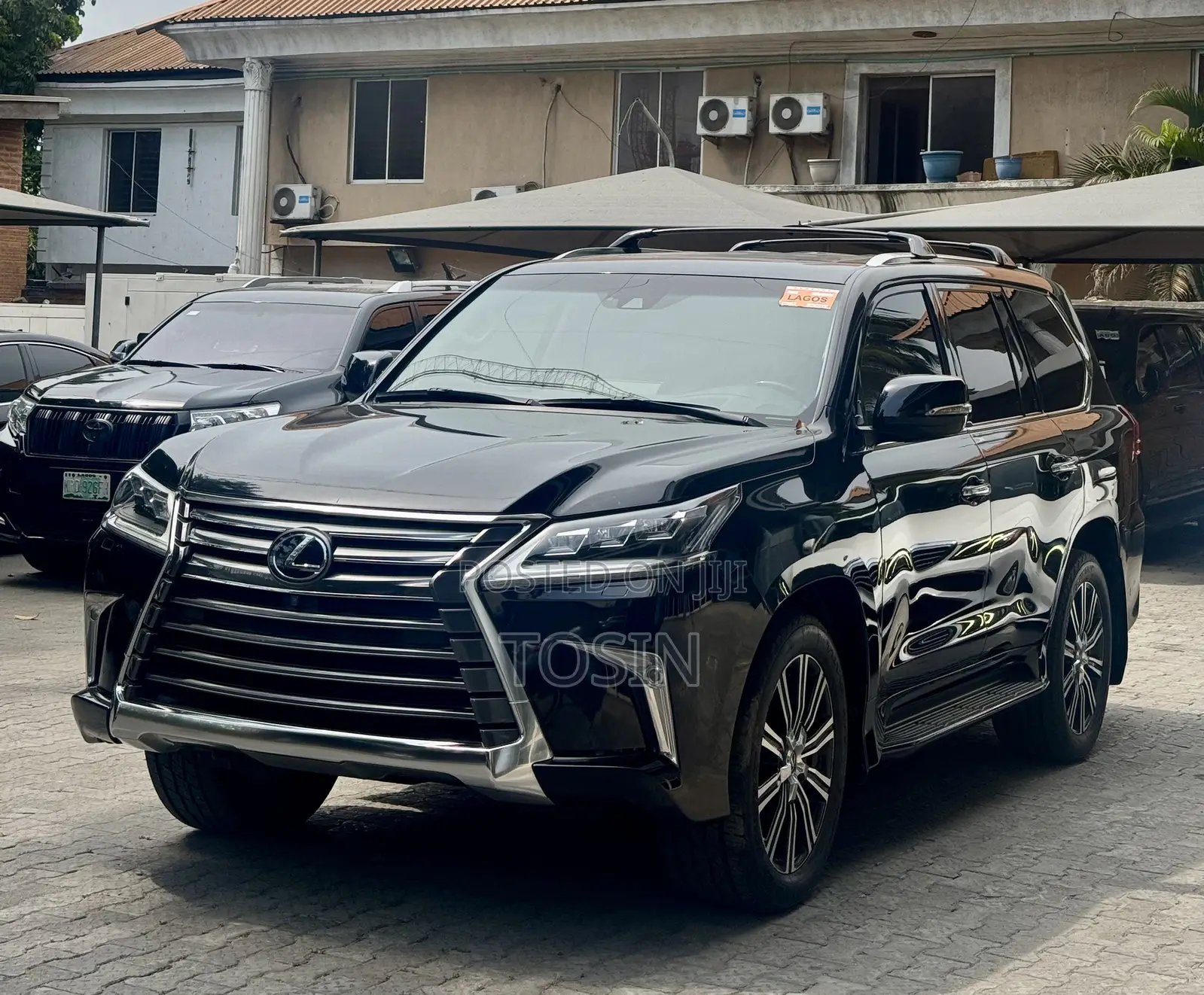 Lexus LX 2018 Black