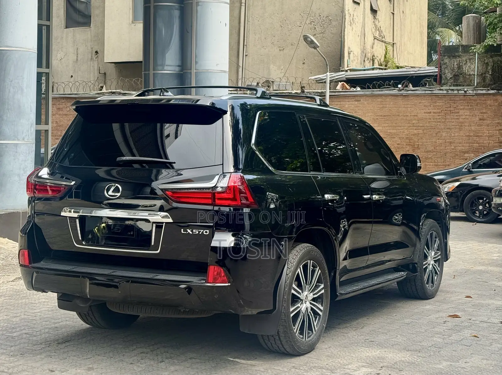 Lexus LX 2018 Black