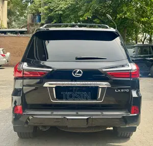 Lexus LX 2018 Black