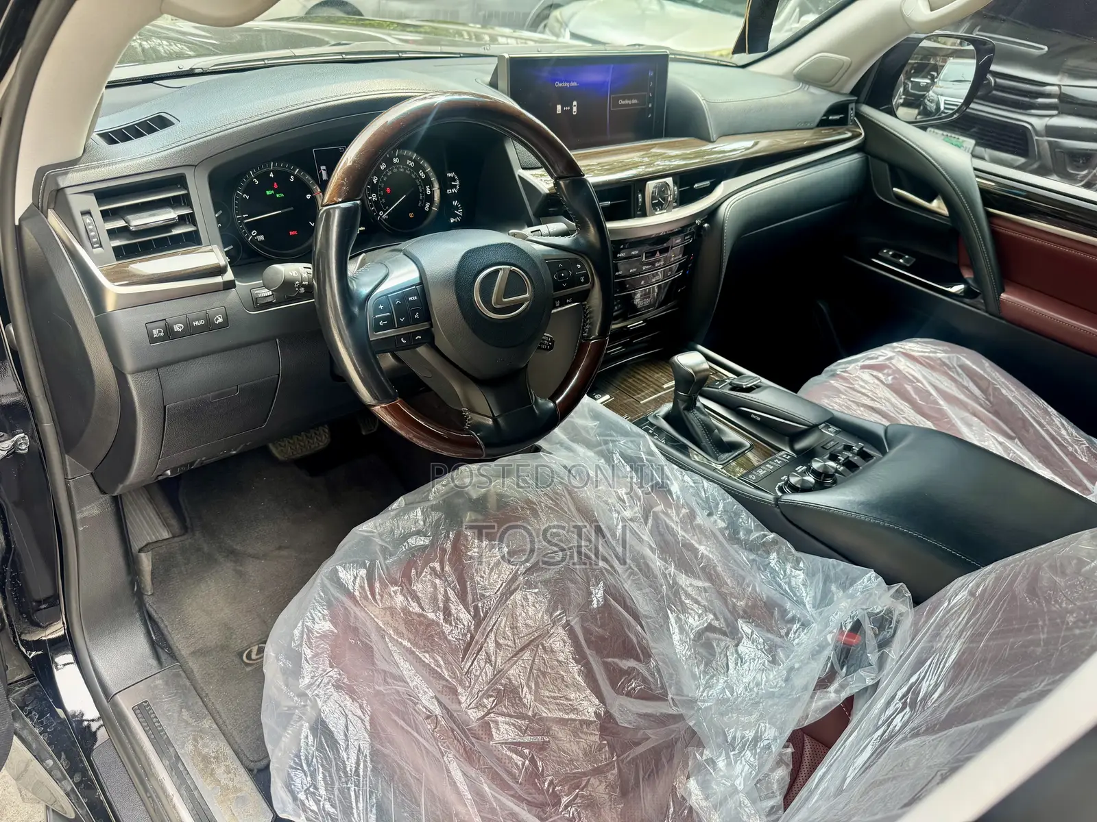 Lexus LX 2018 Black