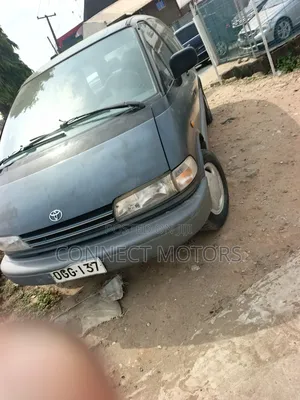Toyota Previa 1999 Blue