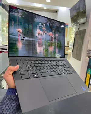 Laptop Dell XPS 17 9720 32GB Intel Core i9 SSD 512GB