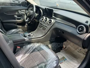 Mercedes-Benz C300 2017 Black