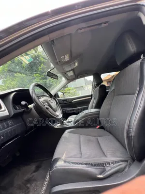 Toyota Highlander LE 4dr SUV AWD (3.5L 6cyl 6A) 2014 Gray