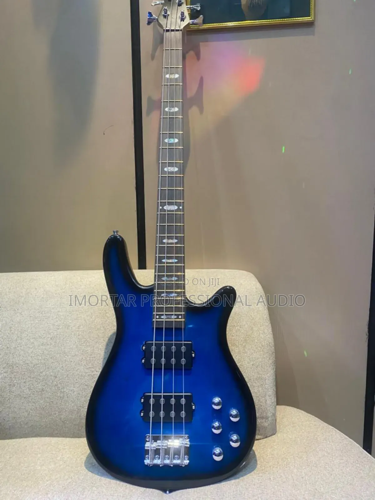 4 Strings Gipson Professional Guitar
