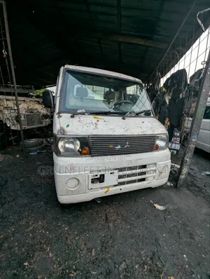 Mitsubishi Manual Truck 2008 White