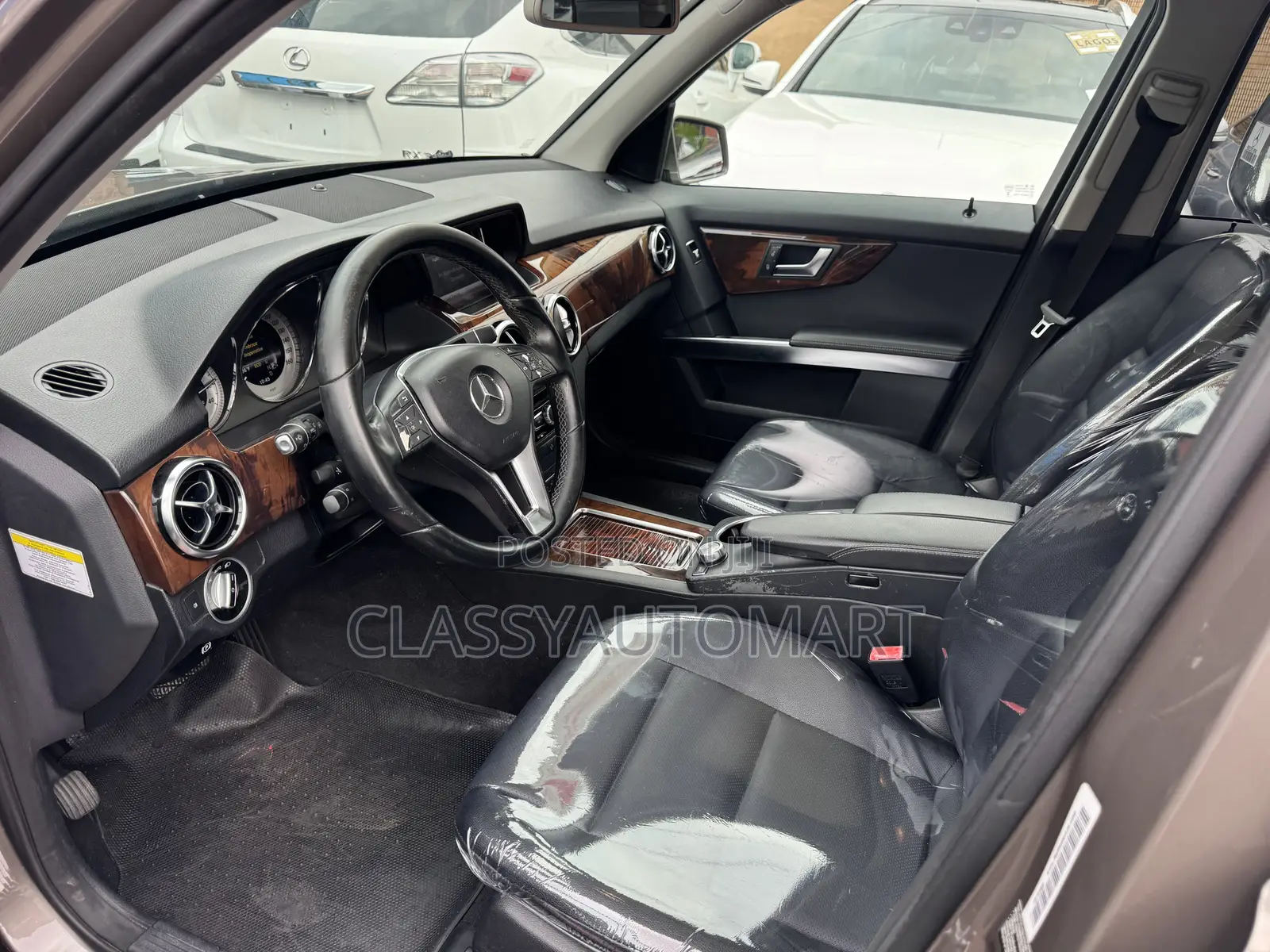 Mercedes-Benz GLK-Class 350 4MATIC 2013 Brown