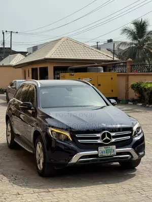 Mercedes-Benz GLC-Class 2018 Blue