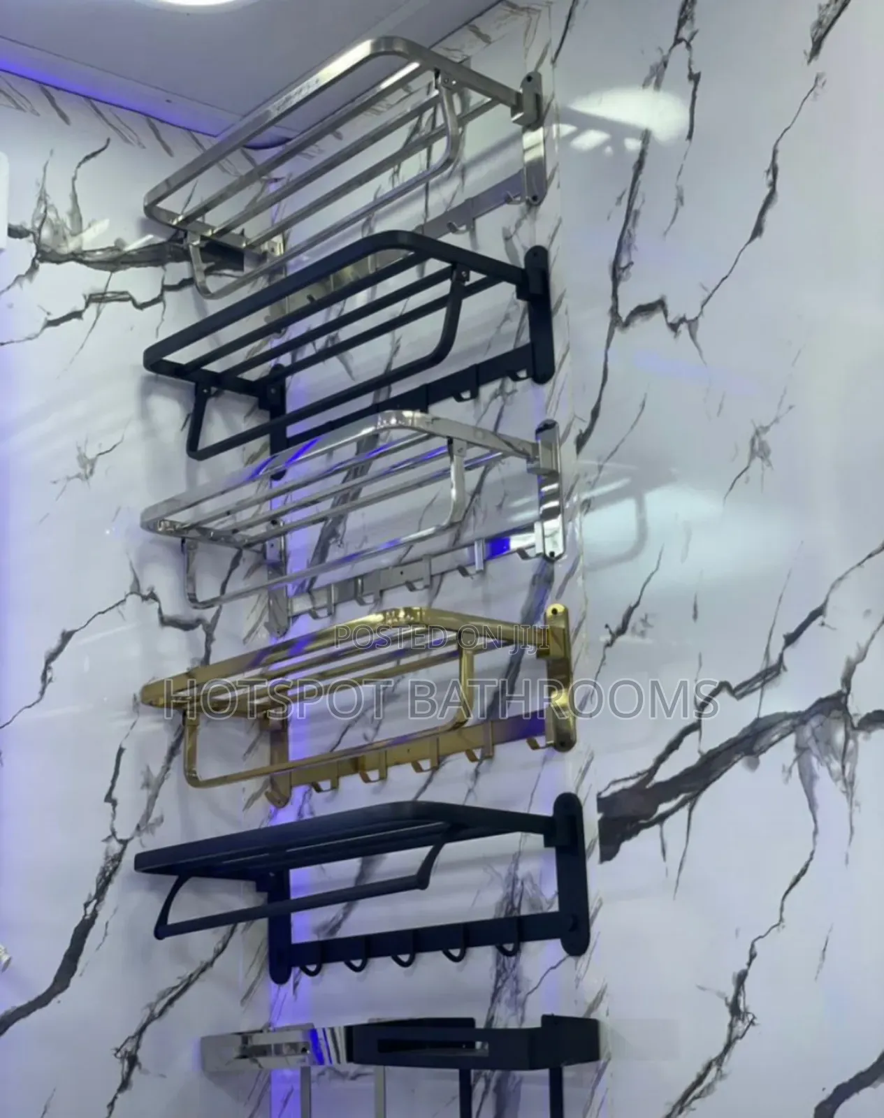 Modern Wall Mounted Bathroom Towel Rack With Hooks
