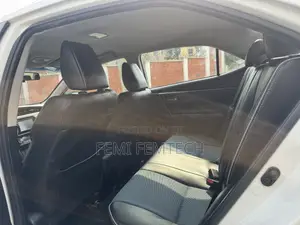 Toyota Corolla S 4dr Sedan (1.8L 4cyl CVT) 2014 White
