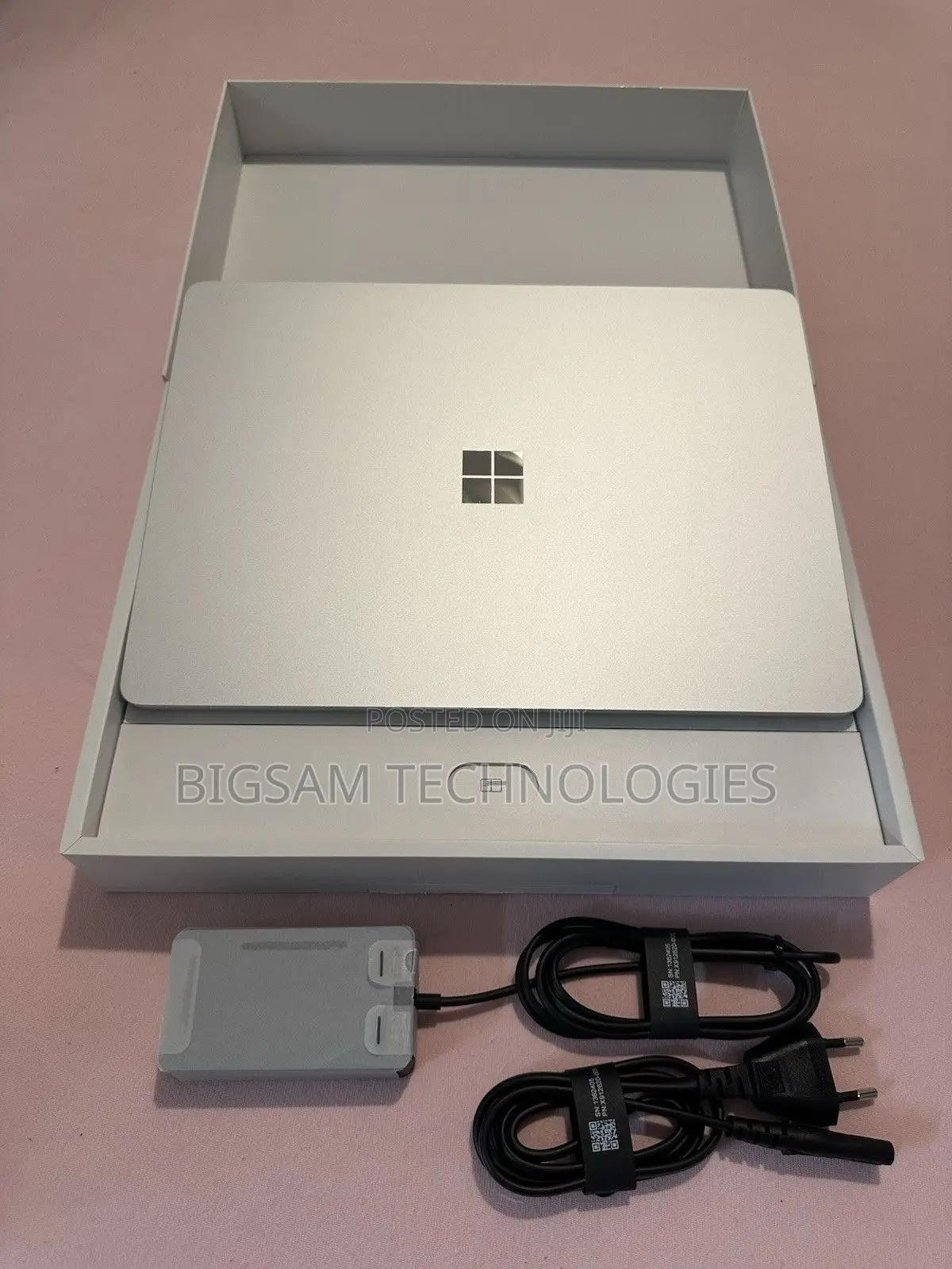 Laptop Microsoft Surface Go 4GB Intel Pentium SSD 60GB