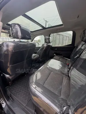 Toyota Tundra 2024 Black