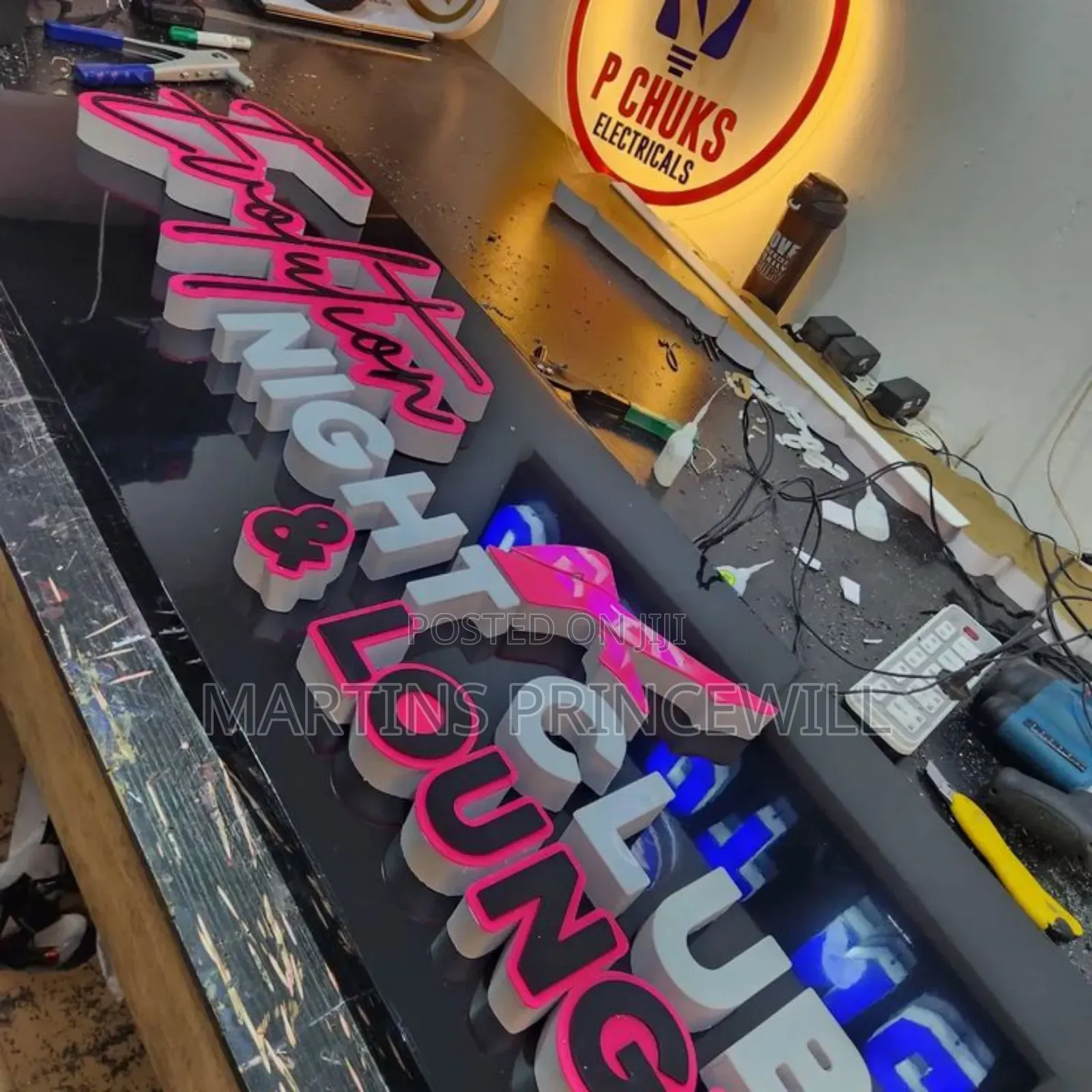 Luxurious Signage