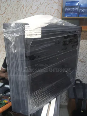 Ps4 Fat(Hacked) With 1 Pad and 5 Games Installed
